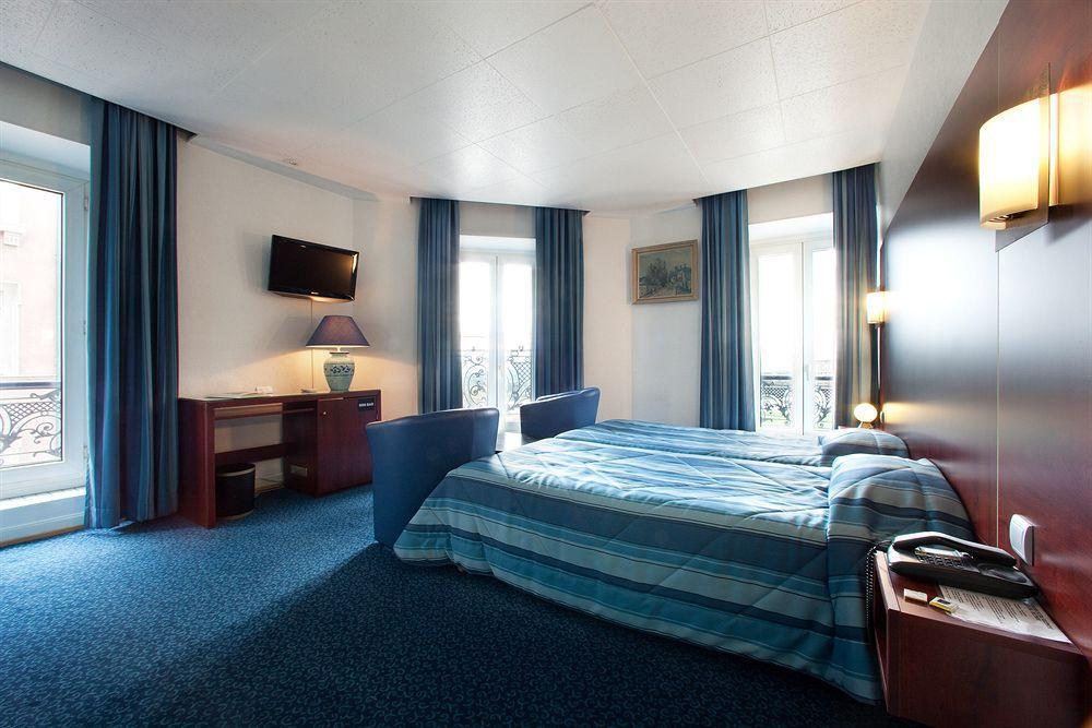 Hotel Le Bristol Strasbourg Gare Ruang foto