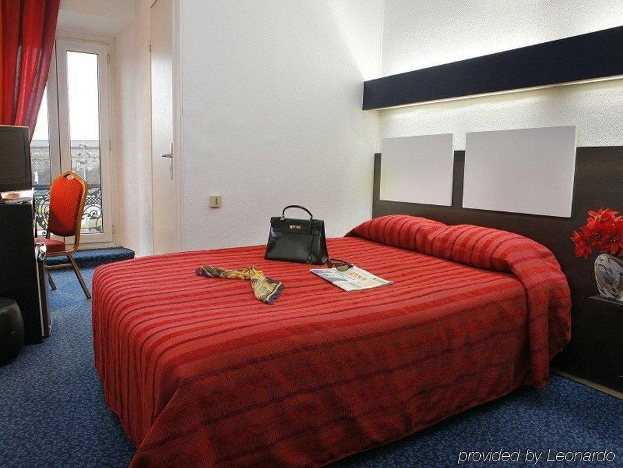Hotel Le Bristol Strasbourg Gare Ruang foto
